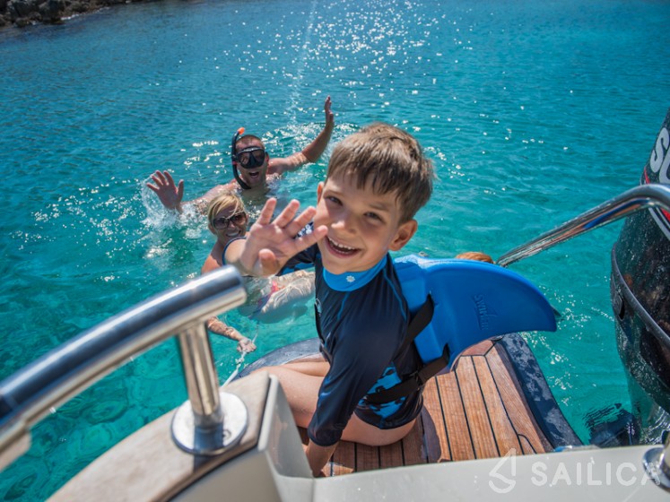 Leidi 660 - Yacht Charter Sailica