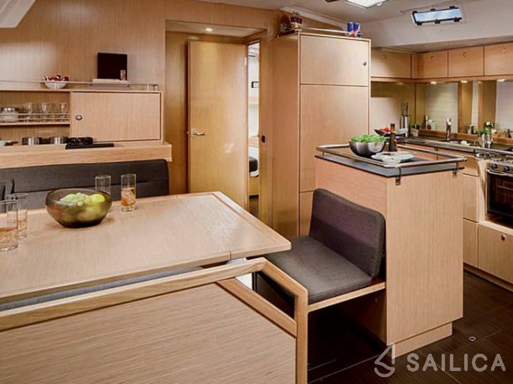 Bavaria 55 Cruiser - Yacht Charter Sailica
