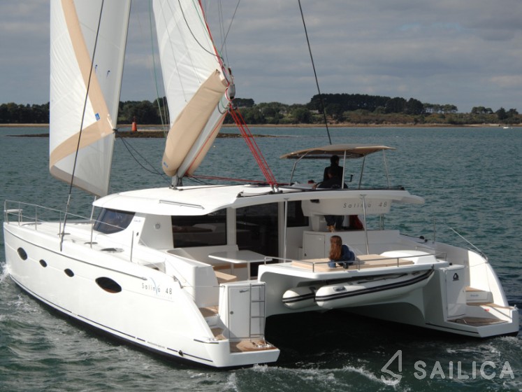Salina 48 - Yacht Charter Sailica