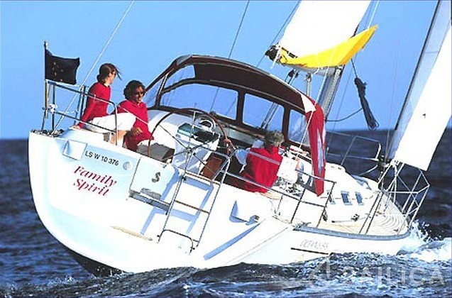 Oceanis 393 Clipper - Yacht Charter Sailica