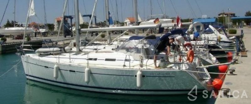 Oceanis 393 Clipper - Yacht Charter Sailica