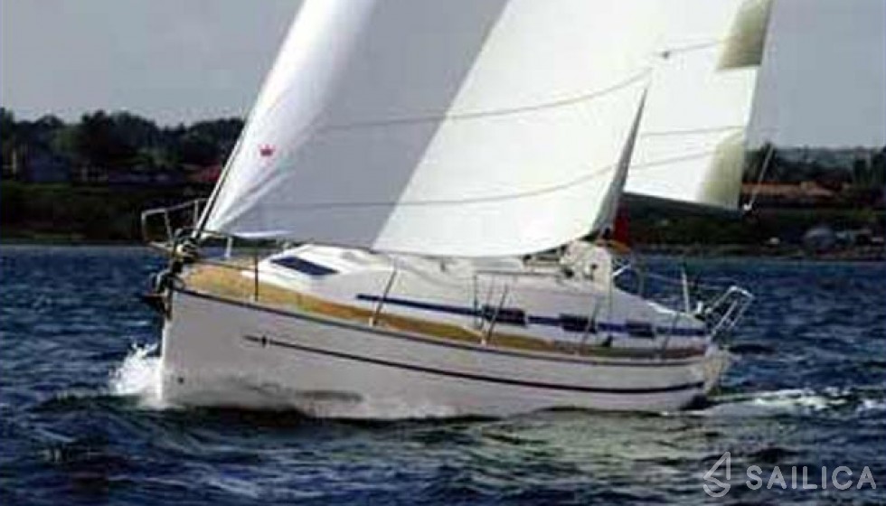 Bavaria 32 - Yacht Charter Sailica