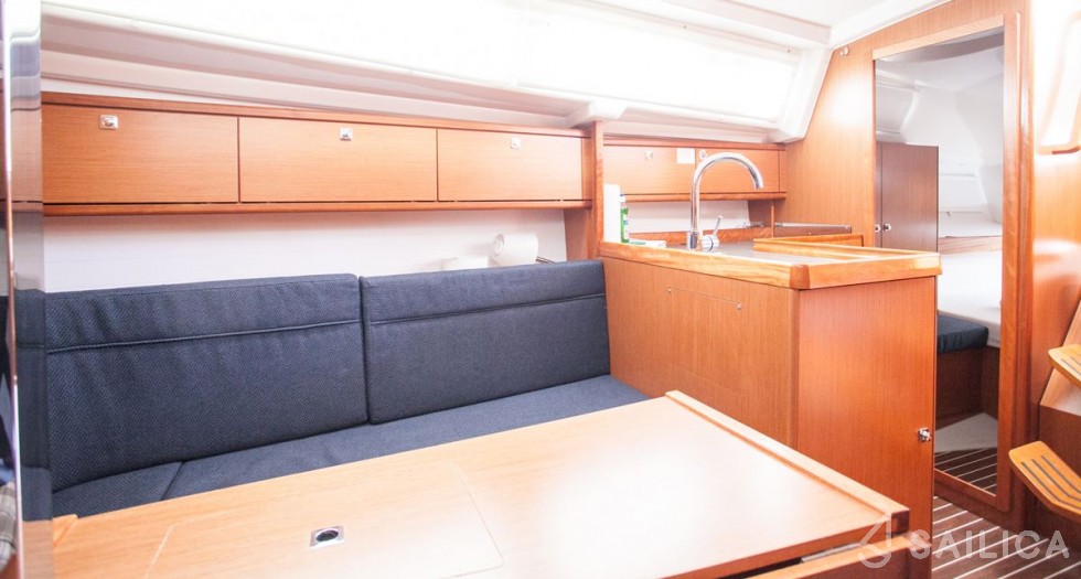 Bavaria Cruiser 34 - Yacht Charter Sailica