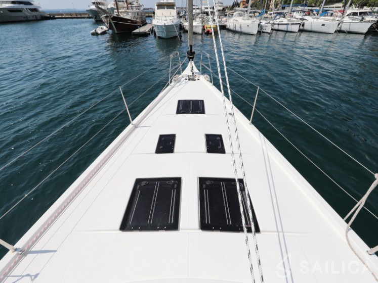 Dufour 560 - Yacht Charter Sailica