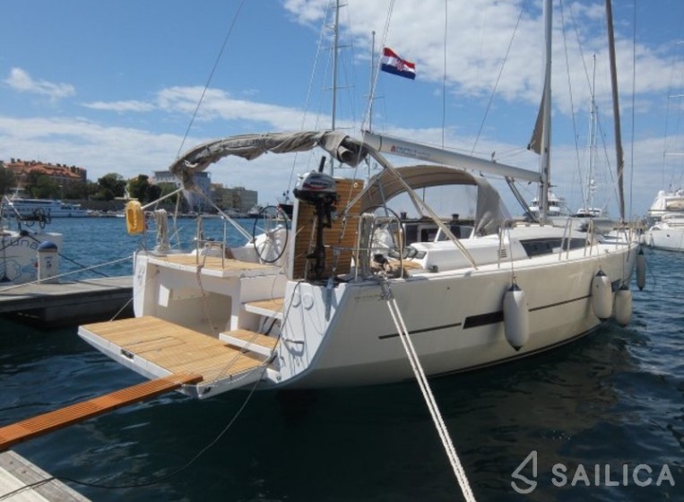 Dufour 560 - Yacht Charter Sailica