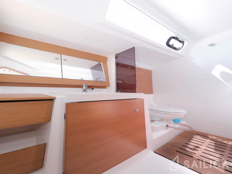 Dufour 560 - Yacht Charter Sailica