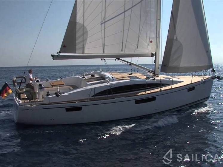 Bavaria Vision 42 - Yacht Charter Sailica
