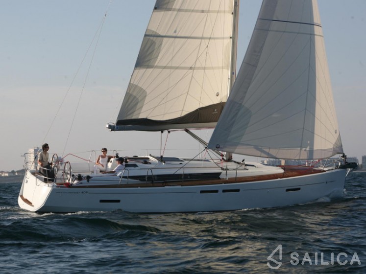 Sun Odyssey 409 - Yacht Charter Sailica