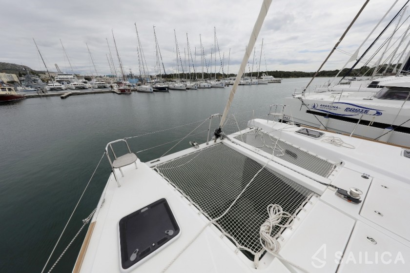 Lagoon 39 - Yacht Charter Sailica