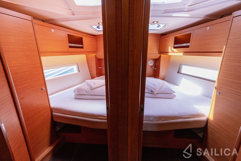 Dufour 470 - Yacht Charter Sailica