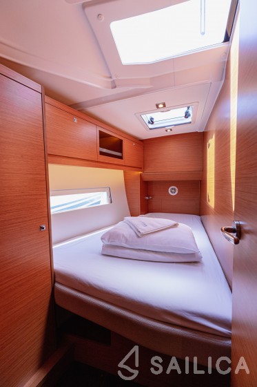 Dufour 470 - Yacht Charter Sailica