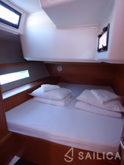 Dufour 470 - Yacht Charter Sailica