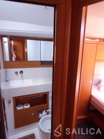 Dufour 470 - Yacht Charter Sailica