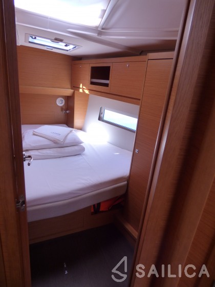 Dufour 470 - Yacht Charter Sailica