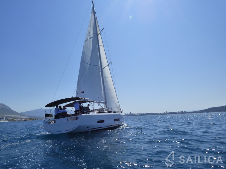 Dufour 470 - Yacht Charter Sailica