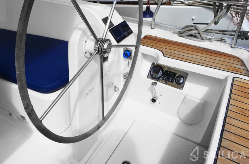 Bavaria Cruiser 41 - Yacht Charter Sailica