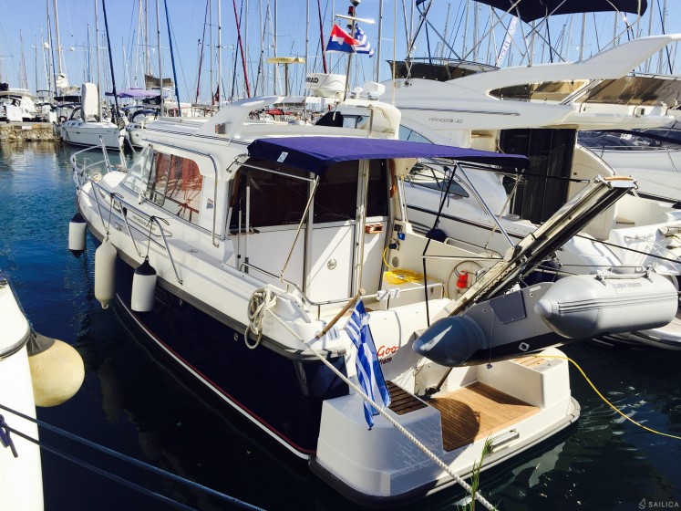 Nimbus 320 Coupe - Yacht Charter Sailica