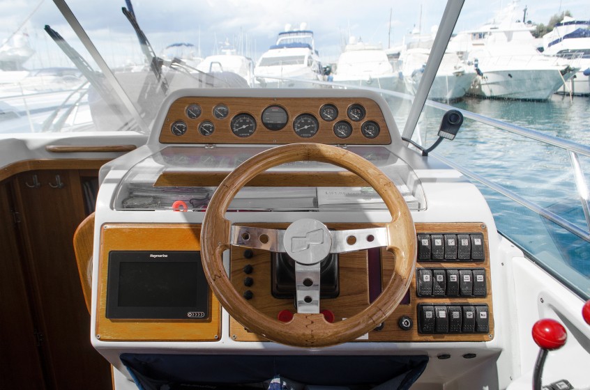 Nimbus 320 Coupe - Yacht Charter Sailica