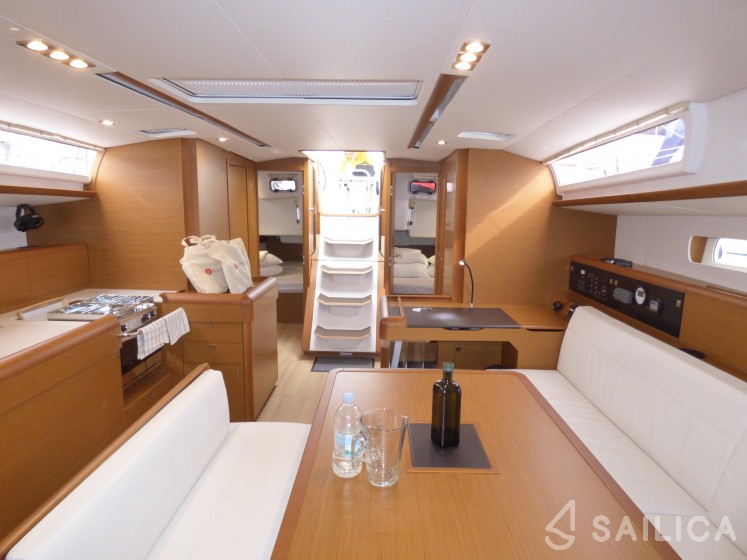 Sun Odyssey 519 - Yacht Charter Sailica