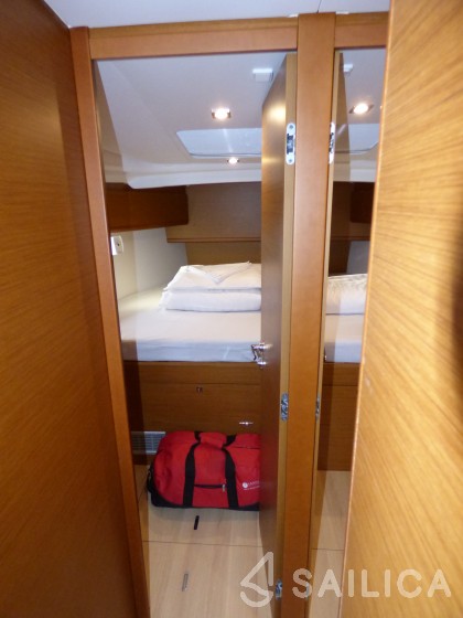 Sun Odyssey 519 - Yacht Charter Sailica