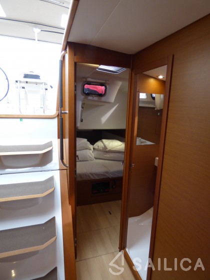 Sun Odyssey 519 - Yacht Charter Sailica