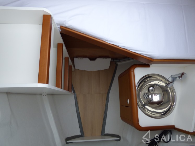 Sun Odyssey 519 - Yacht Charter Sailica