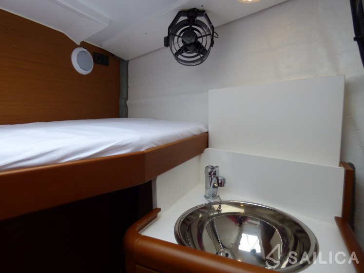 Sun Odyssey 519 - Yacht Charter Sailica