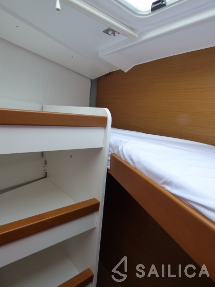 Sun Odyssey 519 - Yacht Charter Sailica