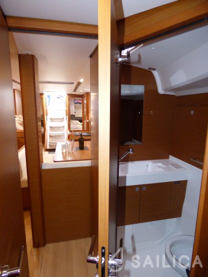Sun Odyssey 519 - Yacht Charter Sailica