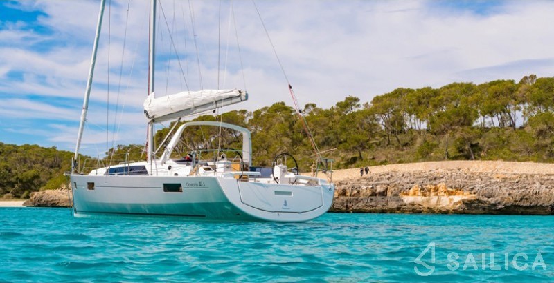 Oceanis 41.1 - Yacht Charter Sailica