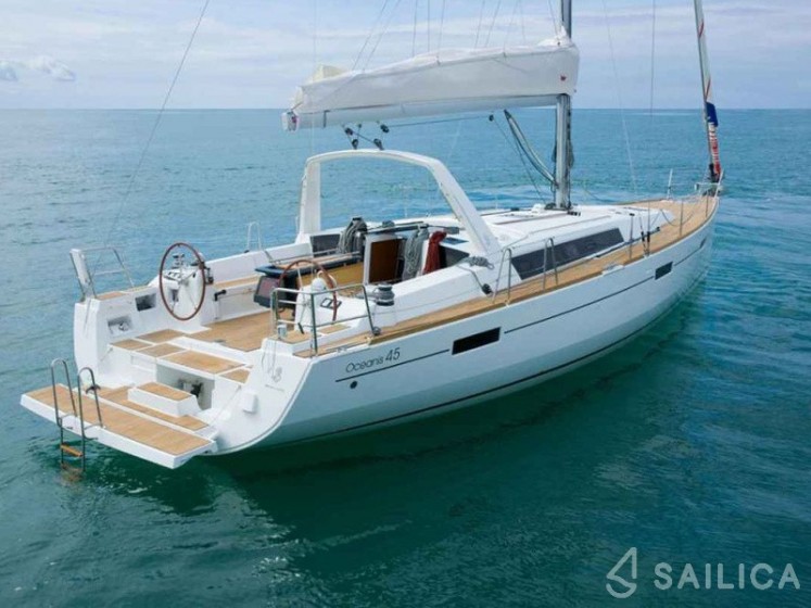 Oceanis 45 - Yacht Charter Sailica