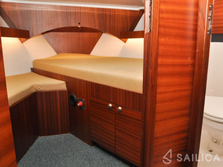 Nautika 1000 - Yacht Charter Sailica