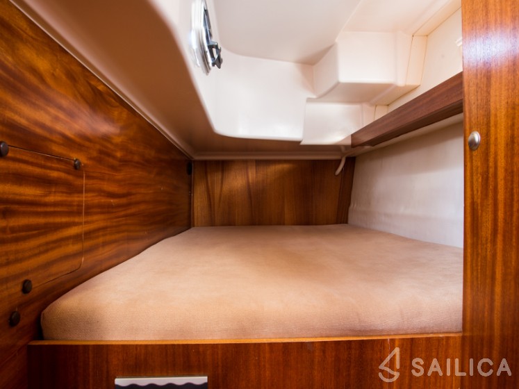 Nautika 1000 - Yacht Charter Sailica