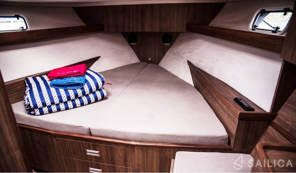 Nautika 1300  - Yacht Charter Sailica