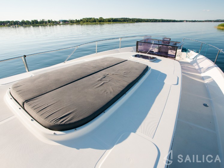 Nautika 1300  - Yacht Charter Sailica