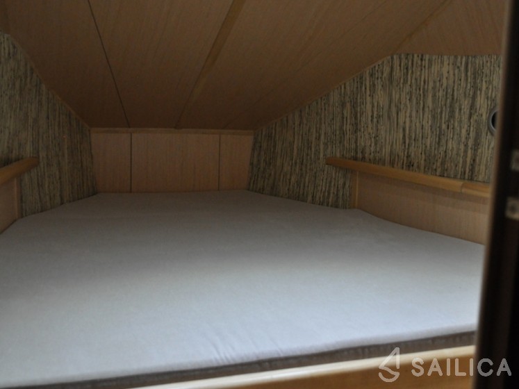 Tes 393 Illuminatus - Yacht Charter Sailica