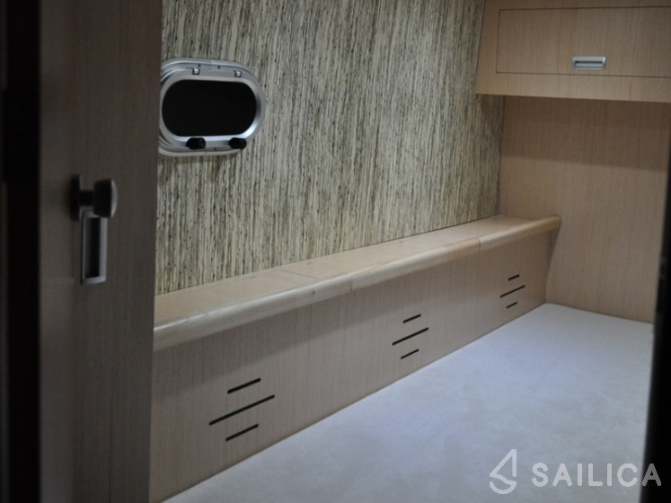 Tes 393 Illuminatus - Yacht Charter Sailica