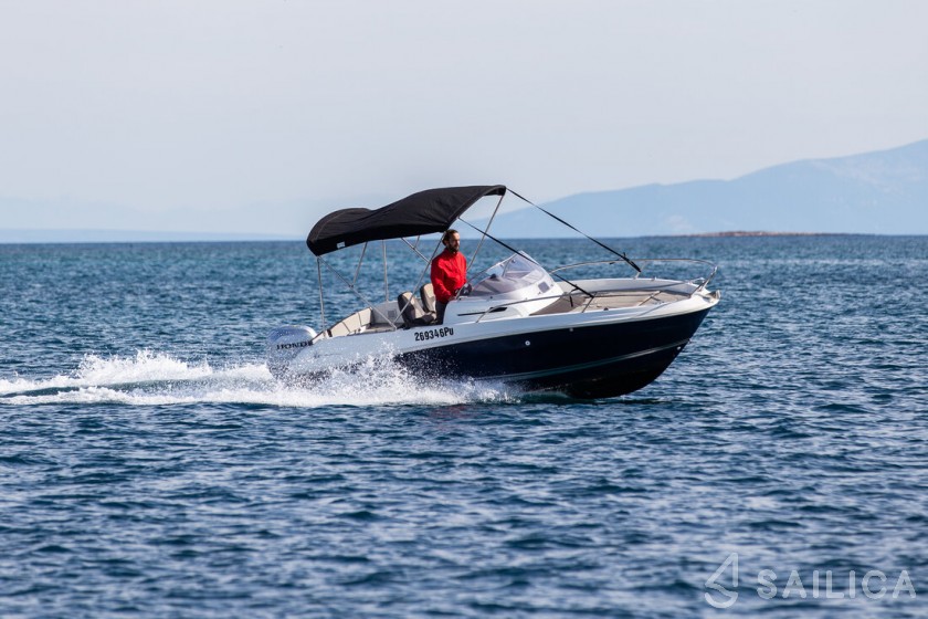 Cap Camarat 5.5 WA S2 - Yacht Charter Sailica