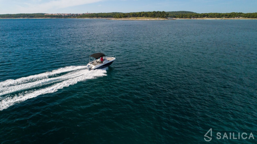 Cap Camarat 5.5 WA S2 - Yacht Charter Sailica