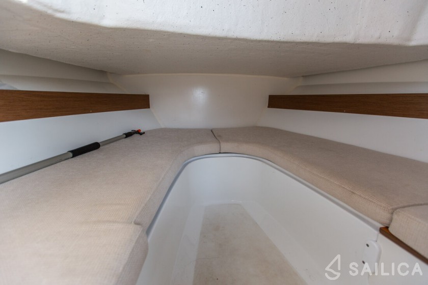 Cap Camarat 5.5 WA S2 - Yacht Charter Sailica
