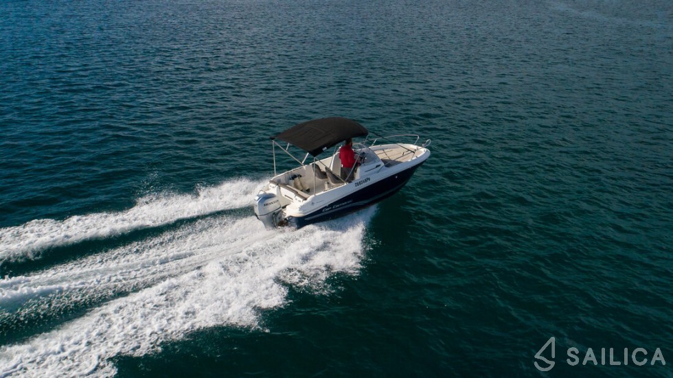 Cap Camarat 5.5 WA S2 - Yacht Charter Sailica