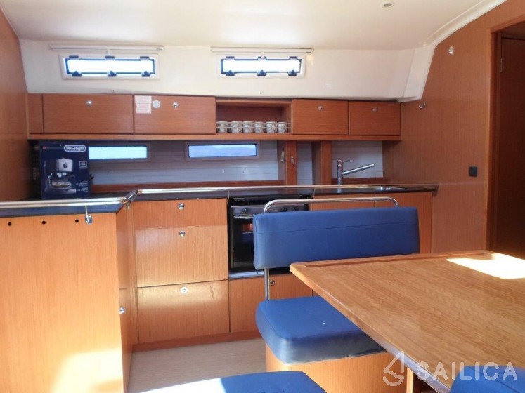 Bavaria 45 Cruiser - Yacht Charter Sailica