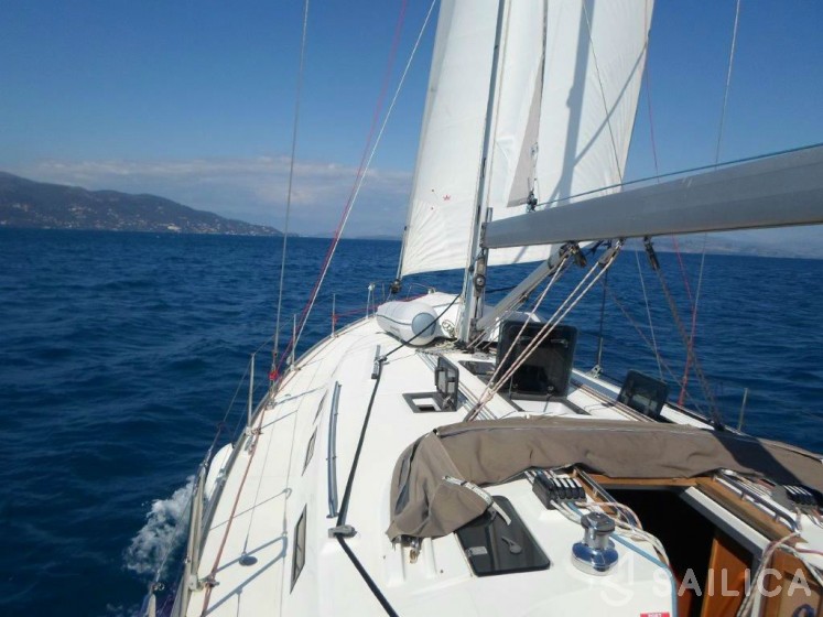 Bavaria 45 Cruiser - Yacht Charter Sailica