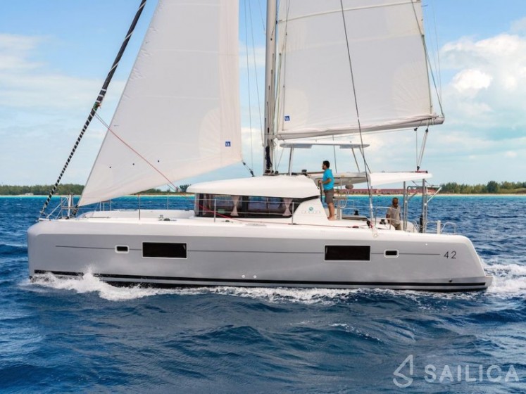 Lagoon 42 - Yacht Charter Sailica