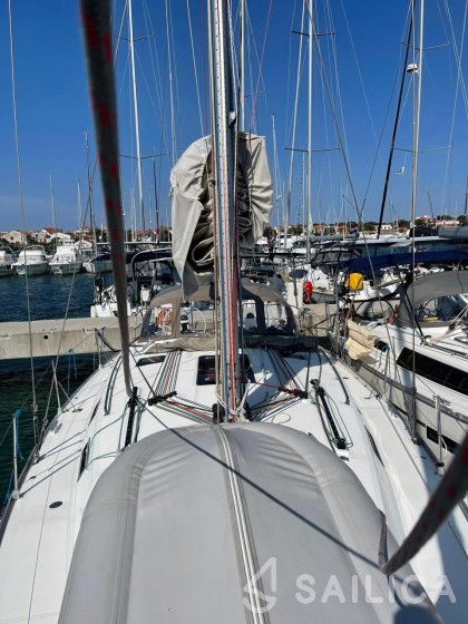 Bavaria Cruiser 40 S - Yacht Charter Sailica