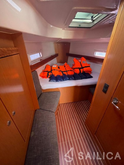 Bavaria Cruiser 40 S - Yacht Charter Sailica