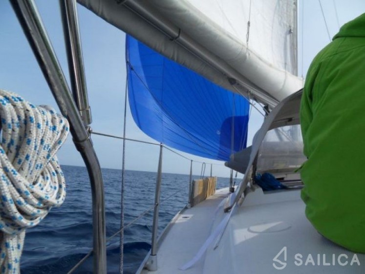 Hanse 400 - Yacht Charter Sailica