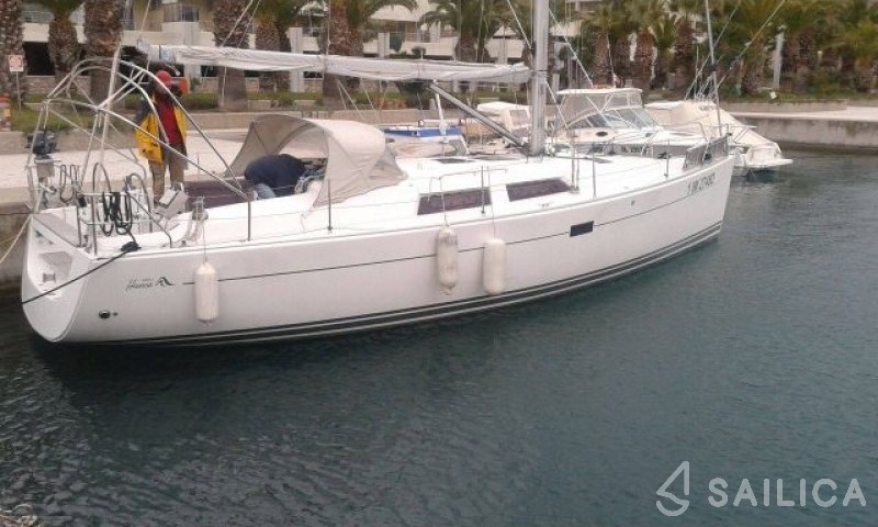 Hanse 400 - Yacht Charter Sailica