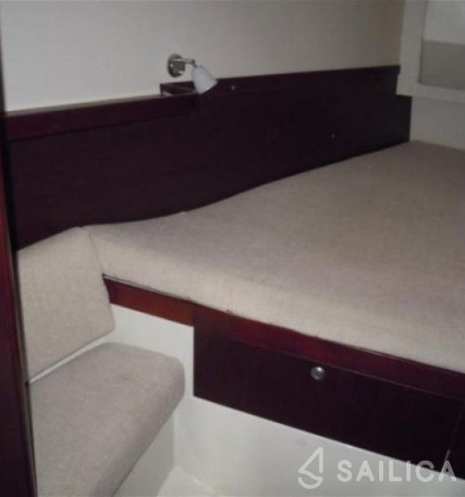 Hanse 400 - Yacht Charter Sailica