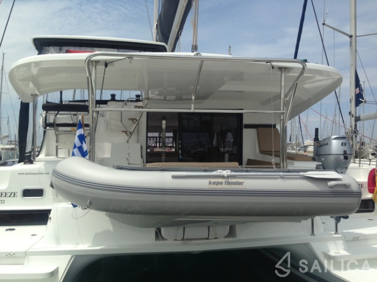 Lagoon 42 - Yacht Charter Sailica